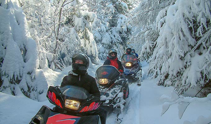 Immobilien Kanada – Nova Scotia – Snowmobiling auf Cape Breton Island bei Adventure Trail Estates Immobilien Kanada - Nova Scotia - Snowmobiling auf Cape Breton Island bei Adventure Trail Estates