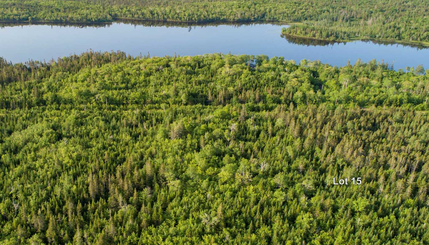 Luftaufnahme von Lot 15 mit Blick auf den See - Immobilien Kanada - Cape Breton - Fishing Lake Estates Lot 15 -